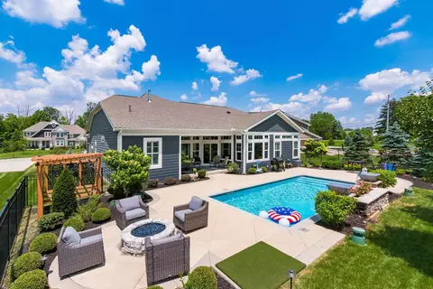 822 Kelburn Ln, Pickerington, OH 43147