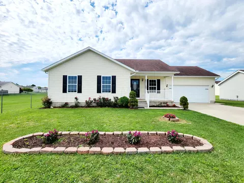 817 Linden Ave, Washington Court House, OH 43160