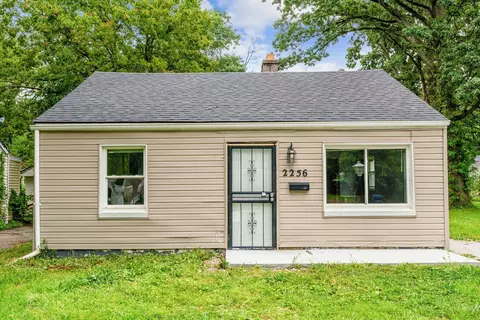 2256 Mcguffey Rd, Columbus, OH 43211