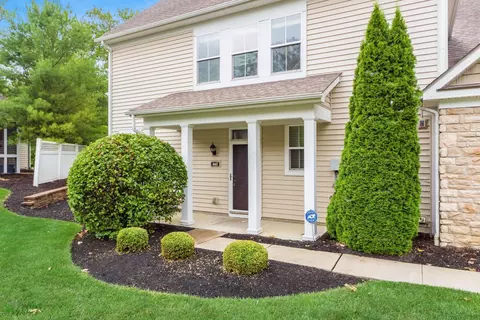 465 Westgreen Ln, Westerville, OH 43082