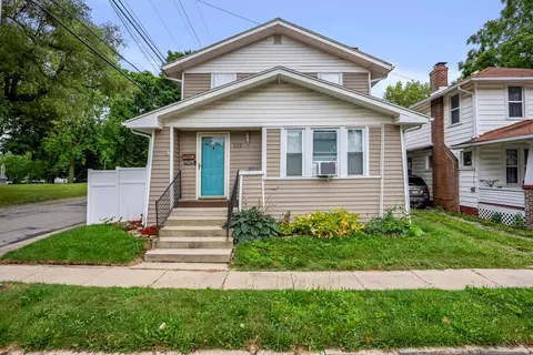 212 E Brown Ave, Bellefontaine, OH 43311