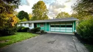 1176 Cambridge Pl, Circleville, OH 43113