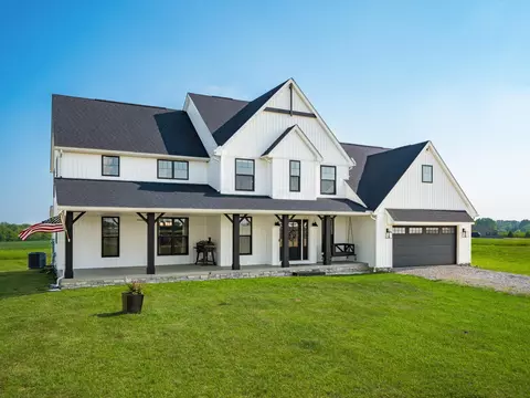 11382 Cook Yankeetown Rd NE, Mount Sterling, OH 43143