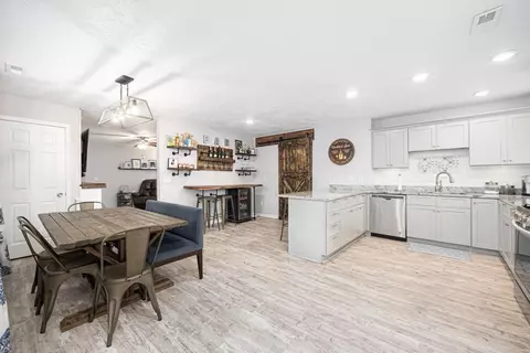 97 E Main St, Alexandria, OH 43001