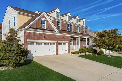 411 Cherry Hill Ct, Lithopolis, OH 43136