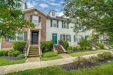5532 Waldwick, Columbus, OH 43228