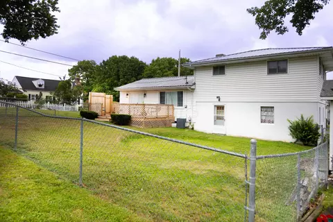 99 Ohio Ave, Jackson, OH 45640 photo 3