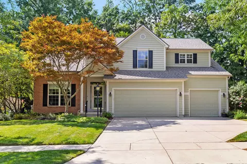 5611 Saint Andrews Dr, Westerville, OH 43082