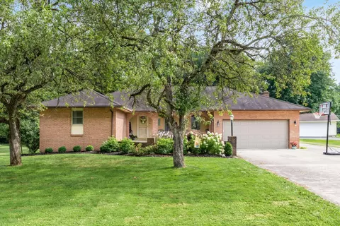 6081 Mayfair Dr, Galena, OH 43021