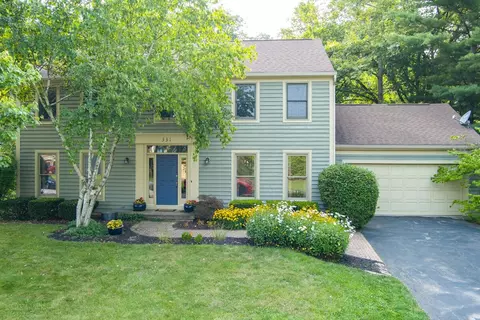 331 Mainsail Dr, Westerville, OH 43081