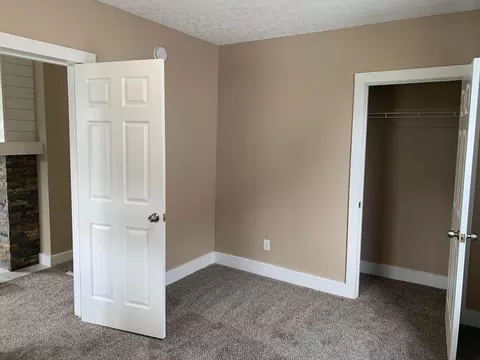 163 Town St, Circleville, OH 43113 photo 9