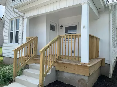 163 Town St, Circleville, OH 43113 photo 4