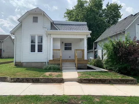 163 Town St, Circleville, OH 43113
