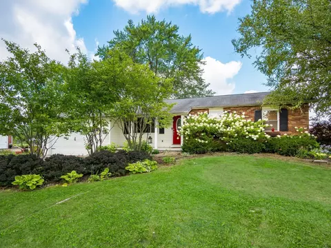 6723 Skyline Dr W, Columbus, OH 43235