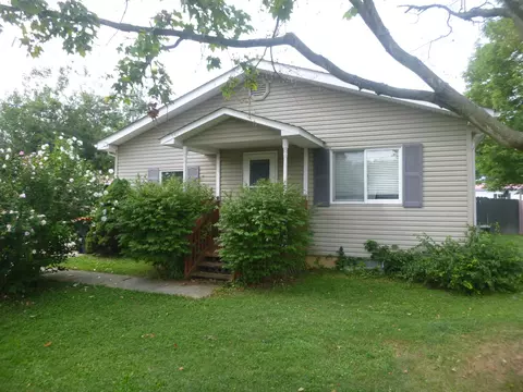 138 New St, Utica, OH 43080
