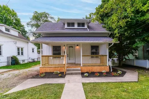 63 W Walnut St, Westerville, OH 43081