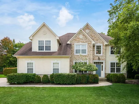 2476 Tucker Trl, Lewis Center, OH 43035