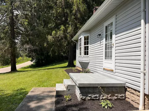 5913 Upper Twin Rd, South Salem, OH 45681