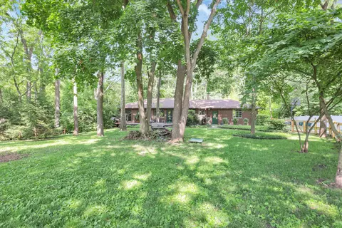 5904 Beechview Dr E, Worthington, OH 43085 photo 4