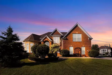 4668 Chantry Dr, Galena, OH 43021