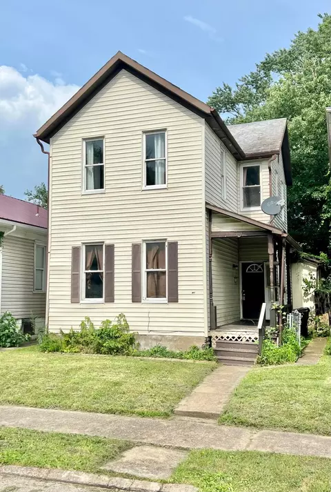 210 Mead St, Zanesville, OH 43701