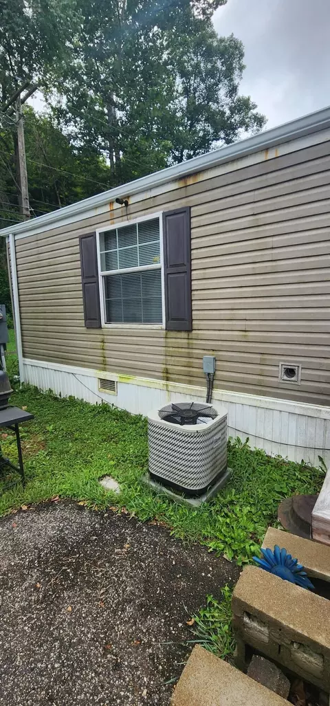 3372 S State Route 13, Moxahala, OH 43761