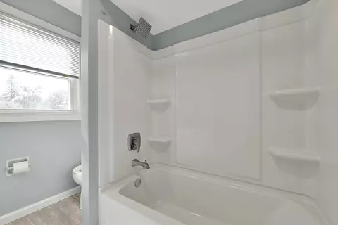 381 E Central Ave, Delaware, OH 43015 photo 14