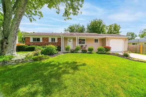 399 Hermitage Rd, Gahanna, OH 43230