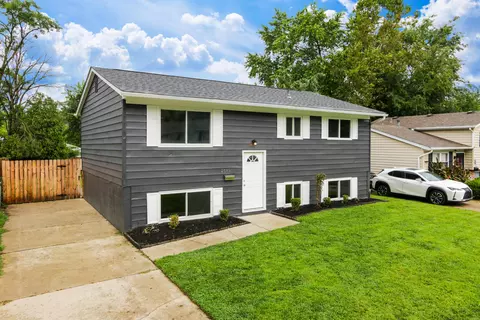 2689 Glenbriar St, Columbus, OH 43232