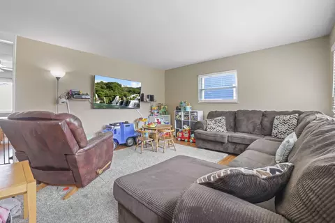 314 E Cecil St, Springfield, OH 45503 photo 4