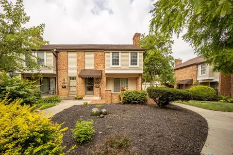 5114 Sansom Ct #14, Columbus, OH 43220