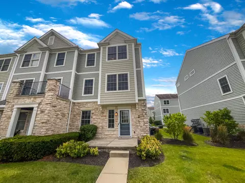 5903 Canyon Creek Dr #808, Dublin, OH 43016