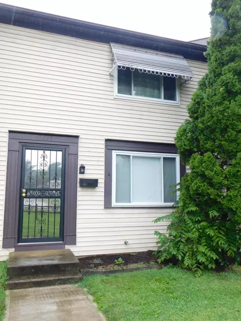 2213 Noe Bixby Rd, Columbus, OH 43232