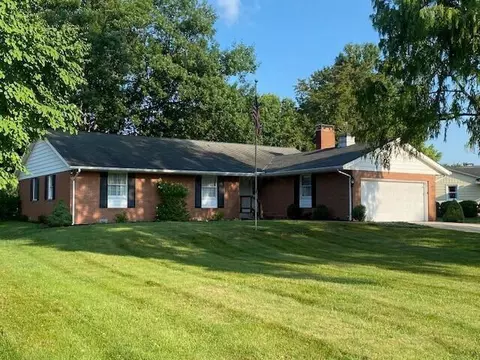 1169 Surrey Dr, Newark, OH 43055