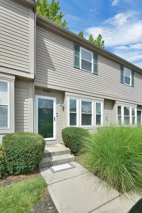 7742 Barkwood Dr #5B, Worthington, OH 43085