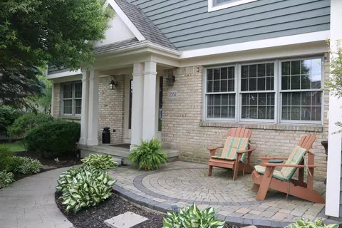 2552 Driftwood Ct, Lewis Center, OH 43035