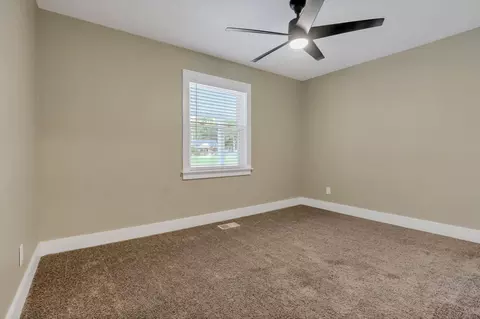 792 Exeter Rd, Whitehall, OH 43213 photo 13