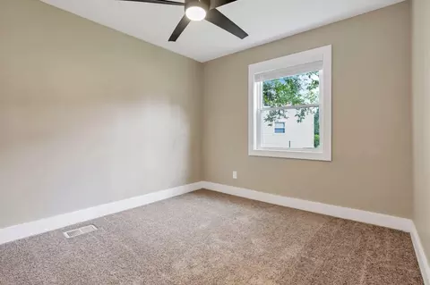 792 Exeter Rd, Whitehall, OH 43213 photo 15