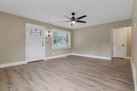 792 Exeter Rd, Whitehall, OH 43213 photo 5