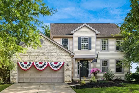 879 Dunvegan Cir, Pickerington, OH 43147