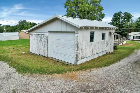112 Fairview St, New Lexington, OH 43764