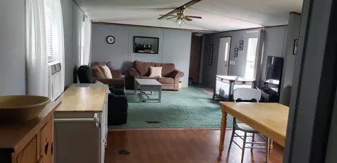 125 Parkwood Dr, Ashley, OH 43003