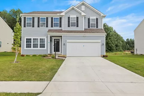 805 Saddle Ave, Pataskala, OH 43062