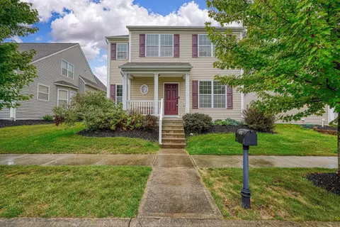 6082 Foxmeadow Dr, Westerville, OH 43081