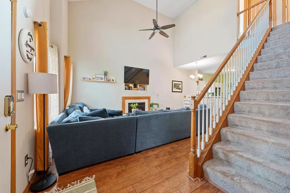  2505 Tree Knoll Ct, Columbus, OH 43219 photo 5