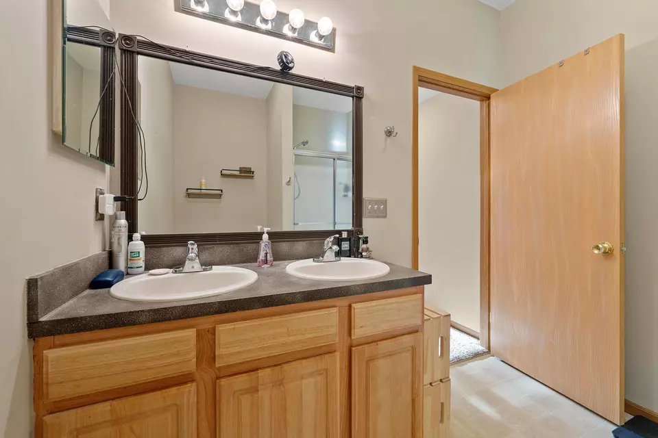  2505 Tree Knoll Ct, Columbus, OH 43219 photo 22