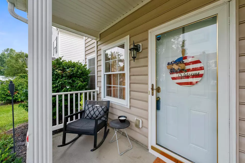  2505 Tree Knoll Ct, Columbus, OH 43219 photo 2