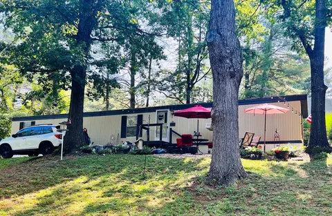 11182 Davis Rd, Glouster, OH 45732