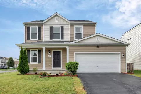 207 Long Cay Ln, Reynoldsburg, OH 43068
