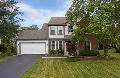 1947 Parkland Ct, Lewis Center, OH 43035